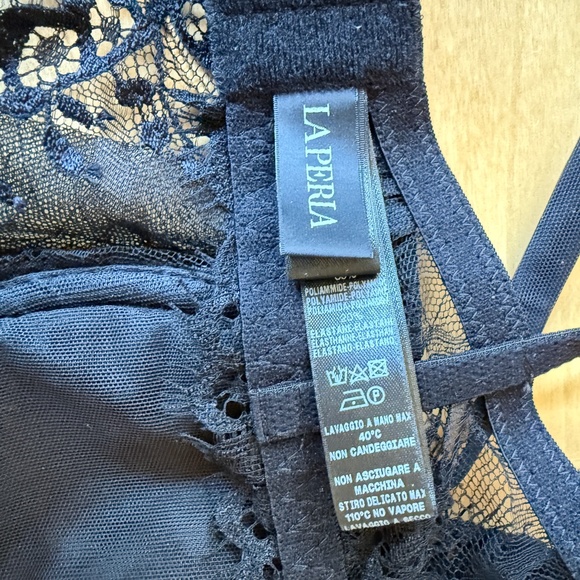 LA PERLA LINGERIE SET LUXURY SEXY FEMININE UNDERWIRE BRA MID RISE BRIEF LACE NEW - Picture 8 of 12
